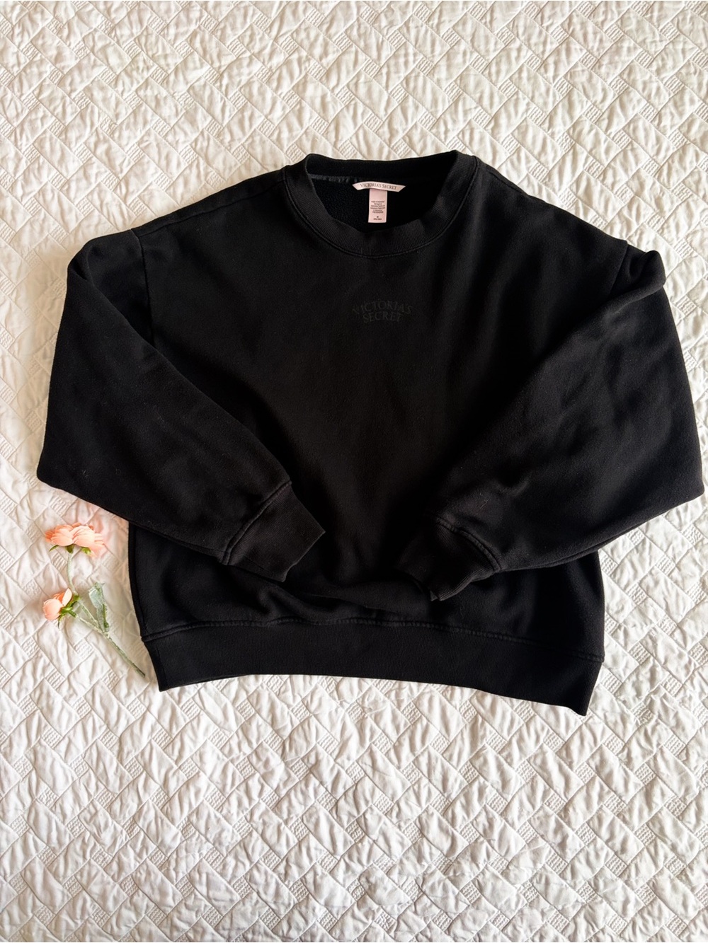 Victoria’s Secret Black Oversized Crewneck Sweatshirt Logo Size M
